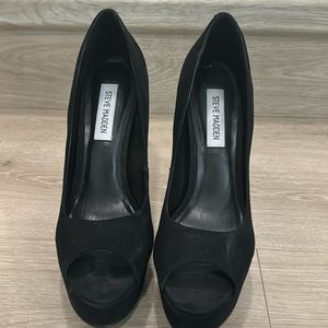 Steve Madden Platform Peep Toe Heels; size 8